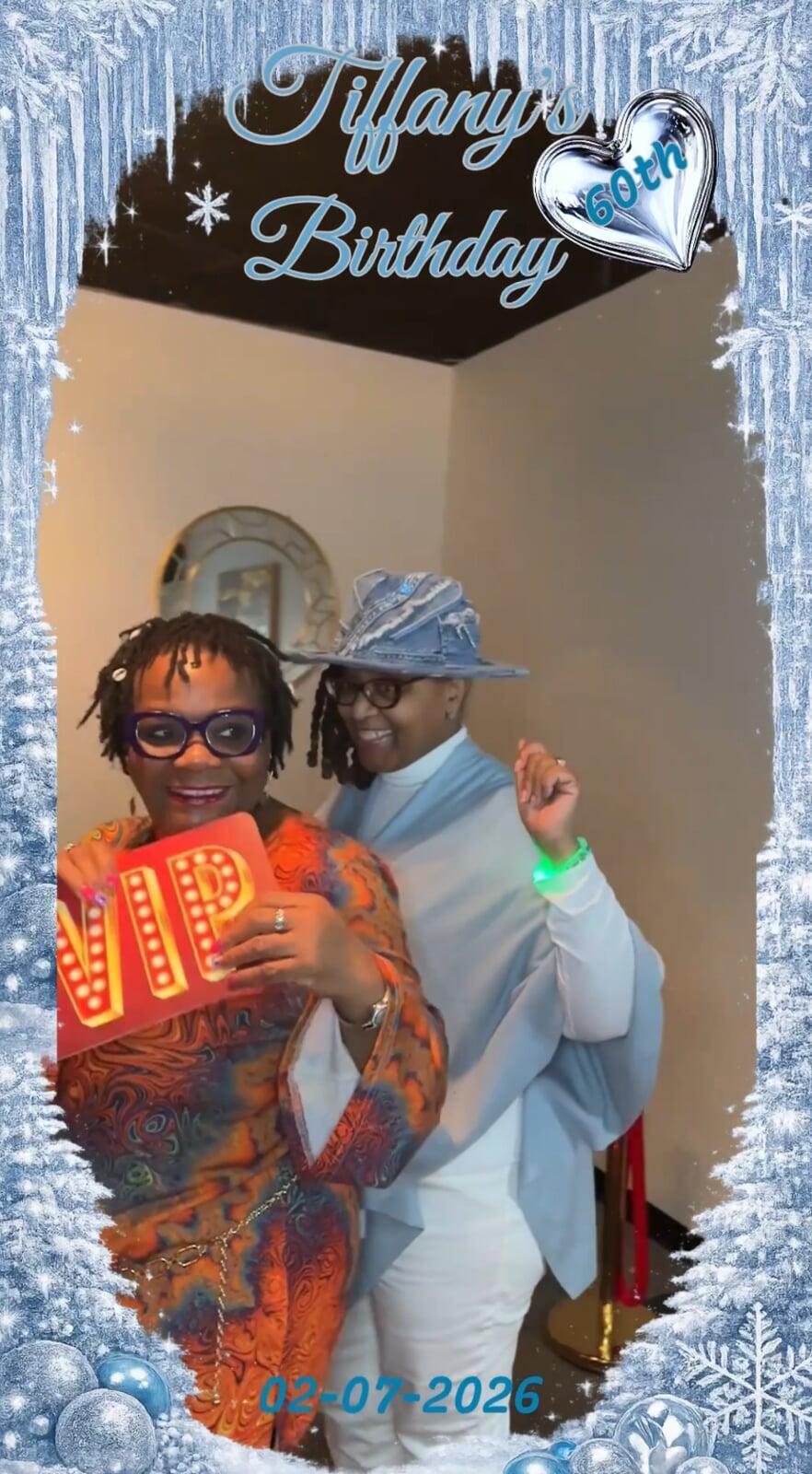 360 photo booth rental in St. Louis weddings birthdays corporate by AKISA